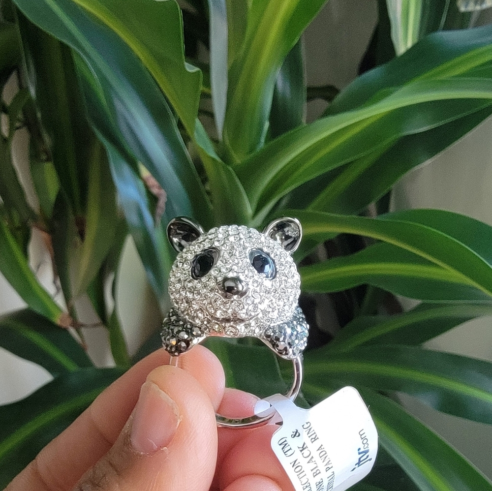 OFF PARK COLLECTION Silver Tone Black & White Crystal Panda Ring Size 9. - Picture 3 of 7